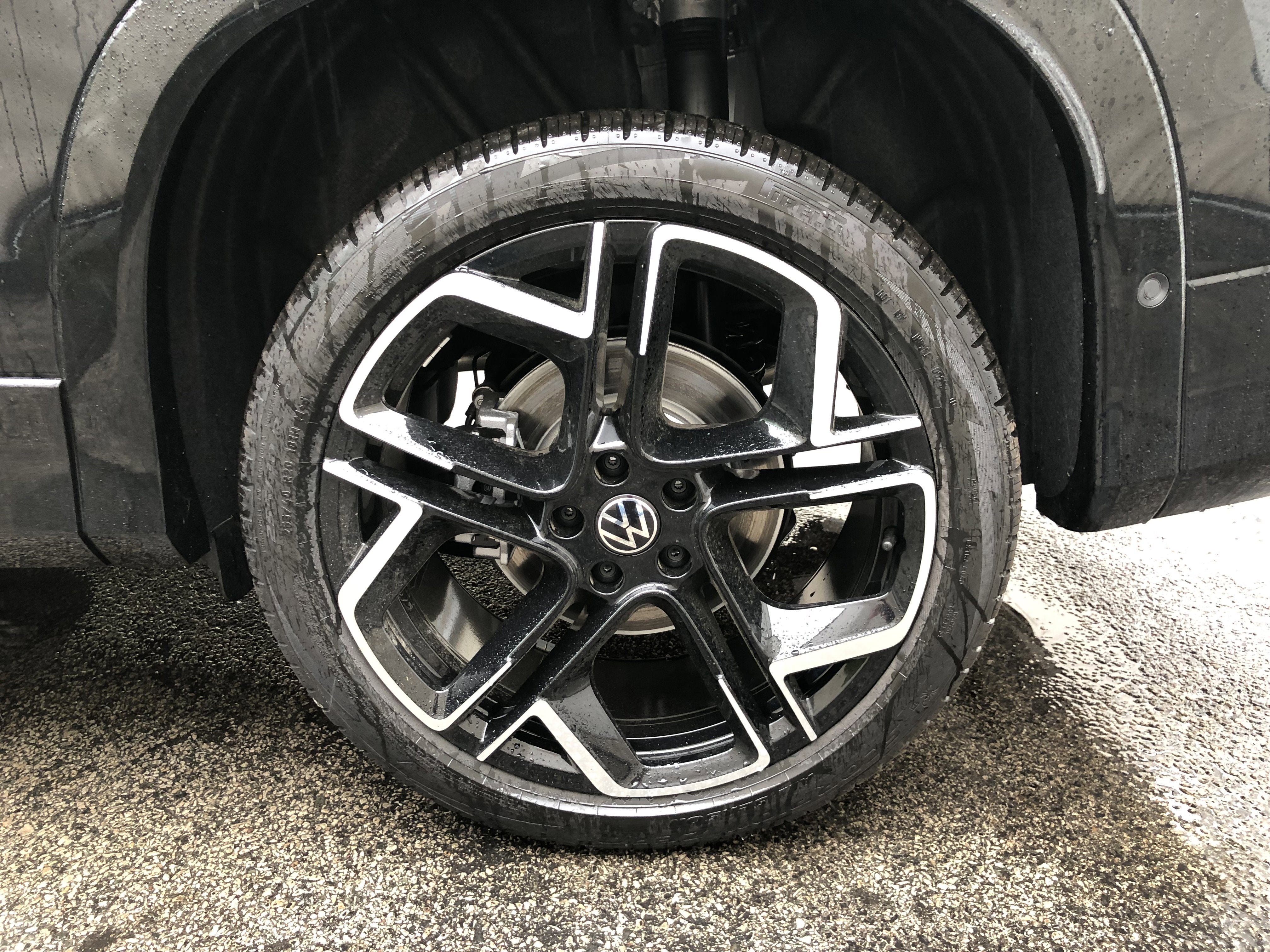 2026 Volkswagen Tiguan SEL R-Line Turbo