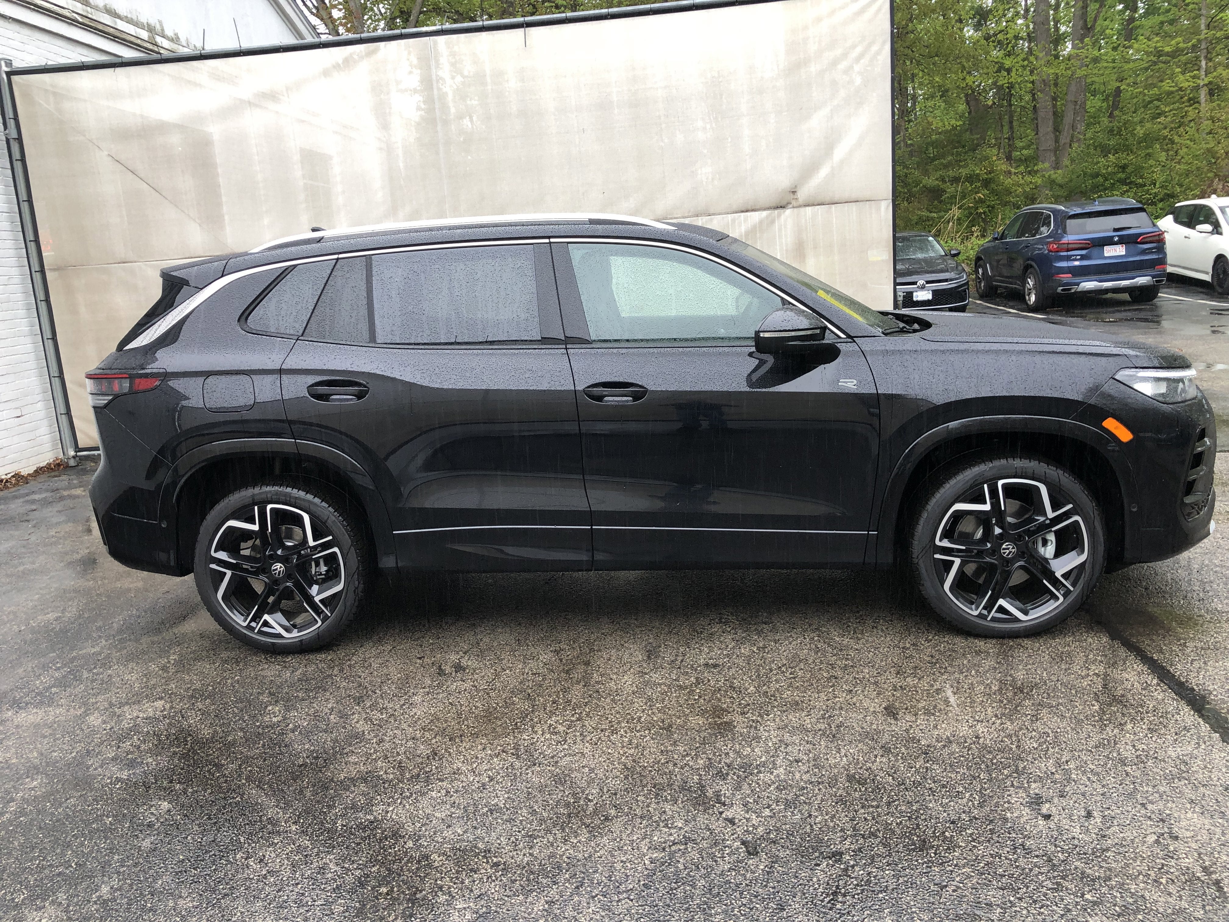 2026 Volkswagen Tiguan SEL R-Line Turbo