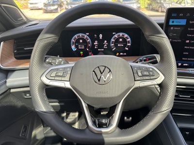 2027 Volkswagen Tiguan SEL R-Line Turbo