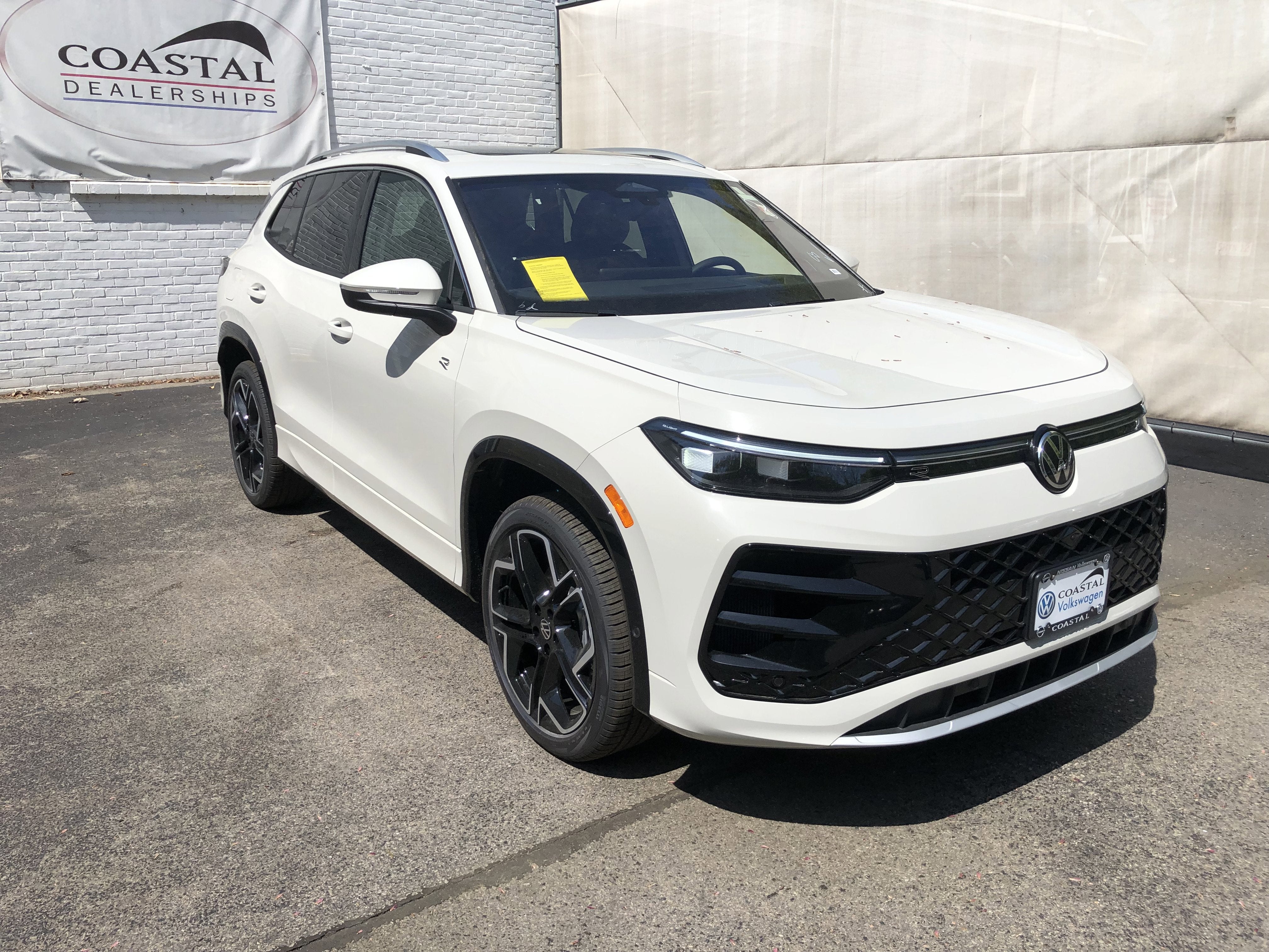 2026 Volkswagen Tiguan SEL R-Line Turbo