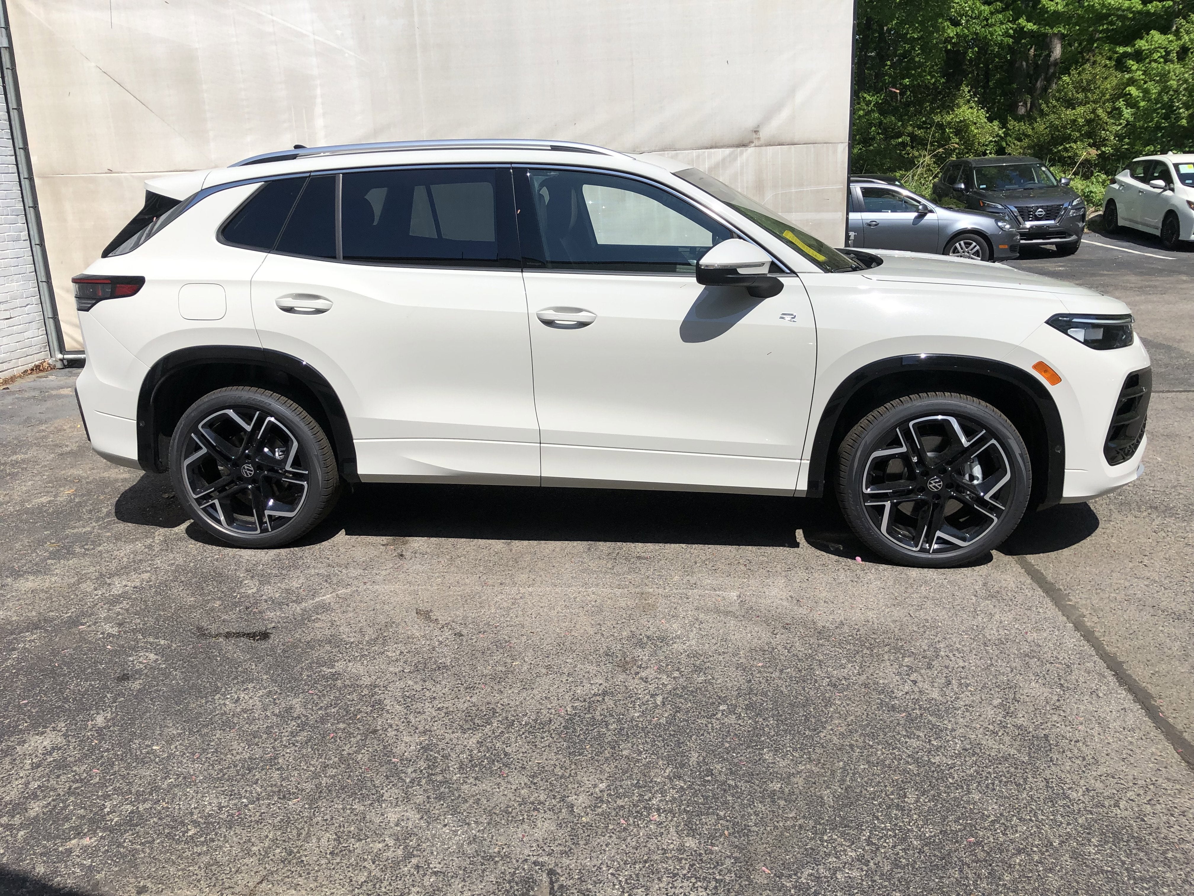 2026 Volkswagen Tiguan SEL R-Line Turbo
