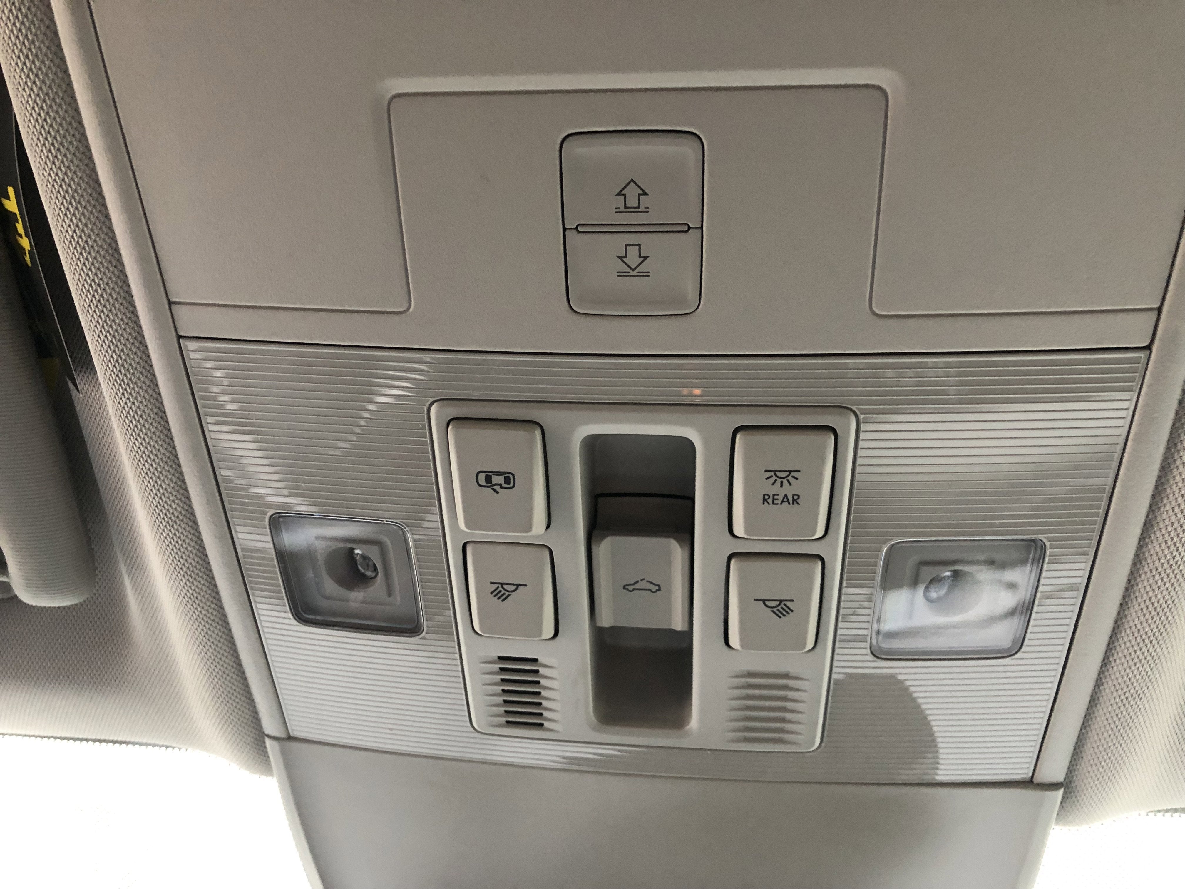 2026 Volkswagen Taos SE w/panoramic sunroof