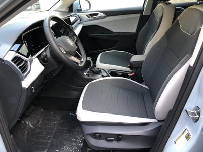 2026 Volkswagen Taos SE w/panoramic sunroof