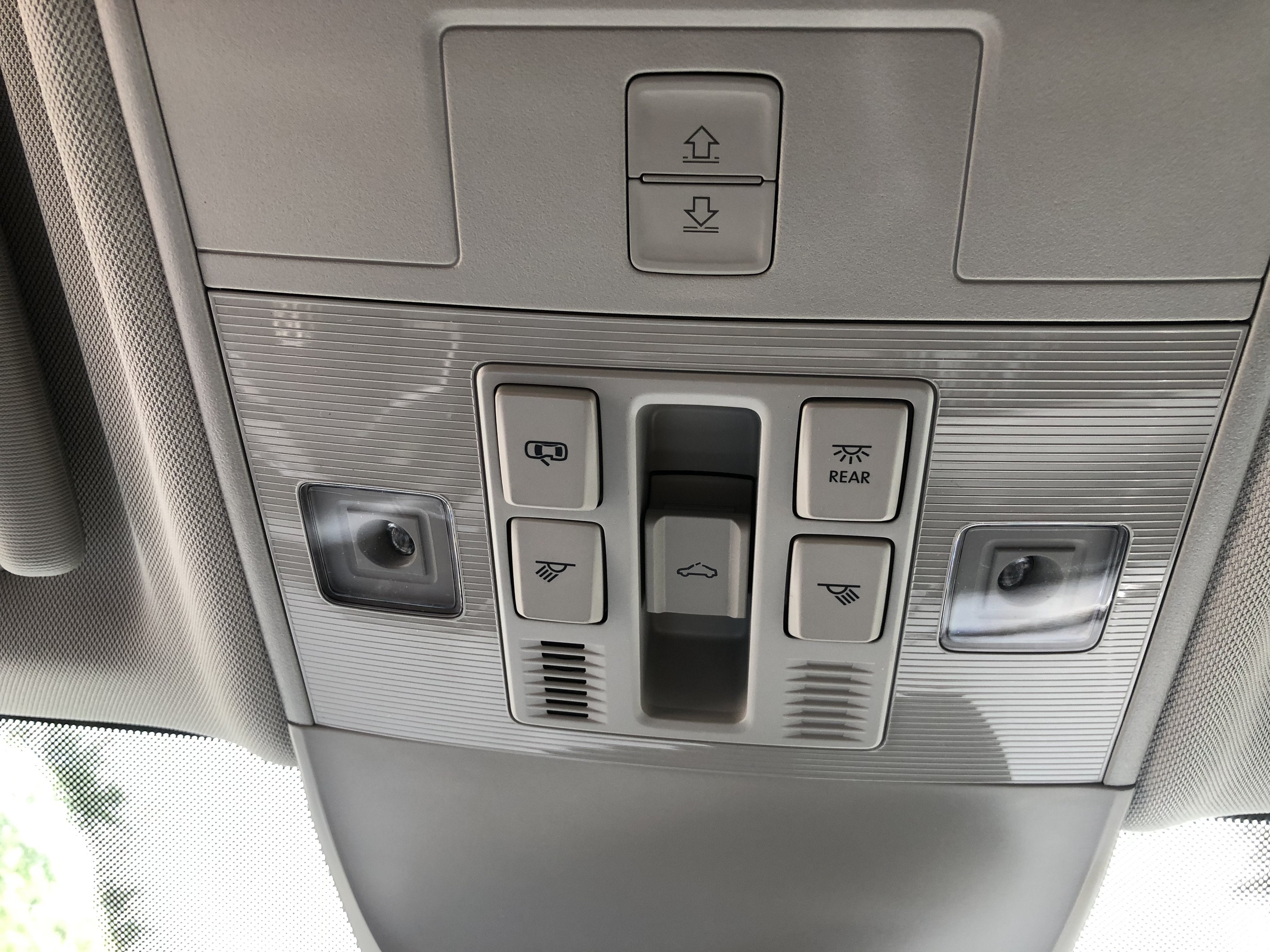 2026 Volkswagen Taos SE w/panoramic sunroof