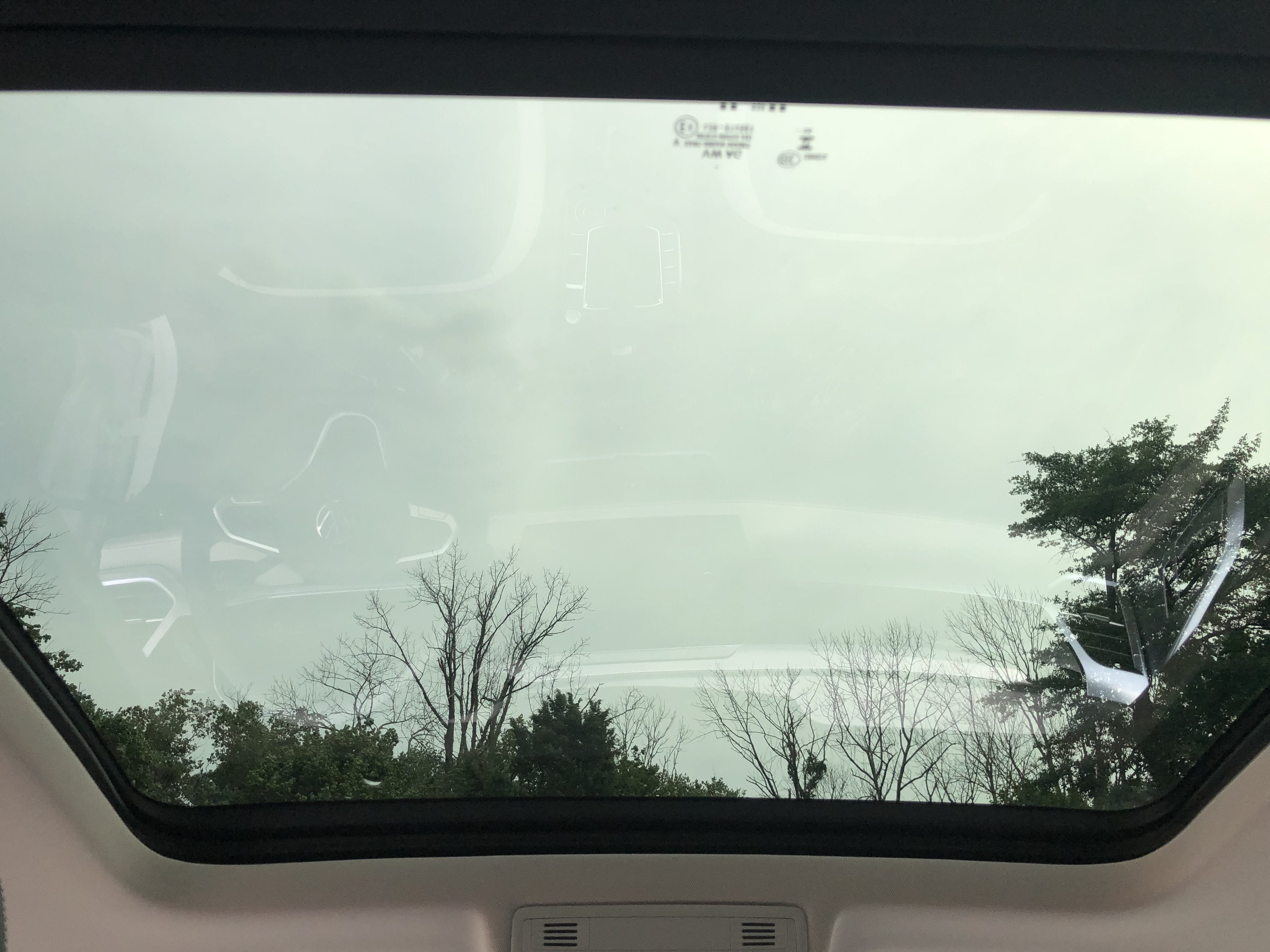 2026 Volkswagen Taos SE w/panoramic sunroof