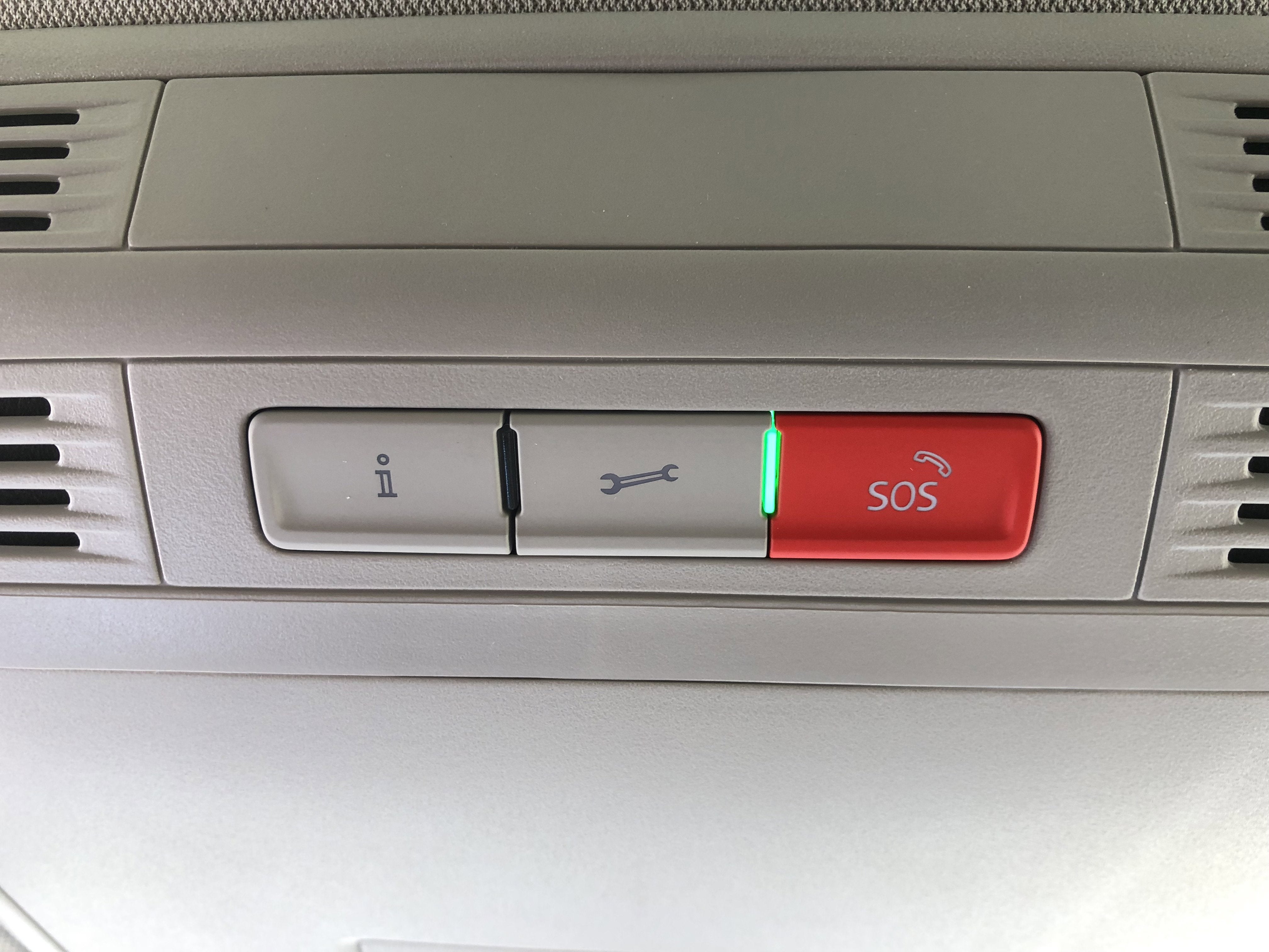 2026 Volkswagen Taos SE w/panoramic sunroof