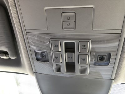2026 Volkswagen Taos SE w/panoramic sunroof
