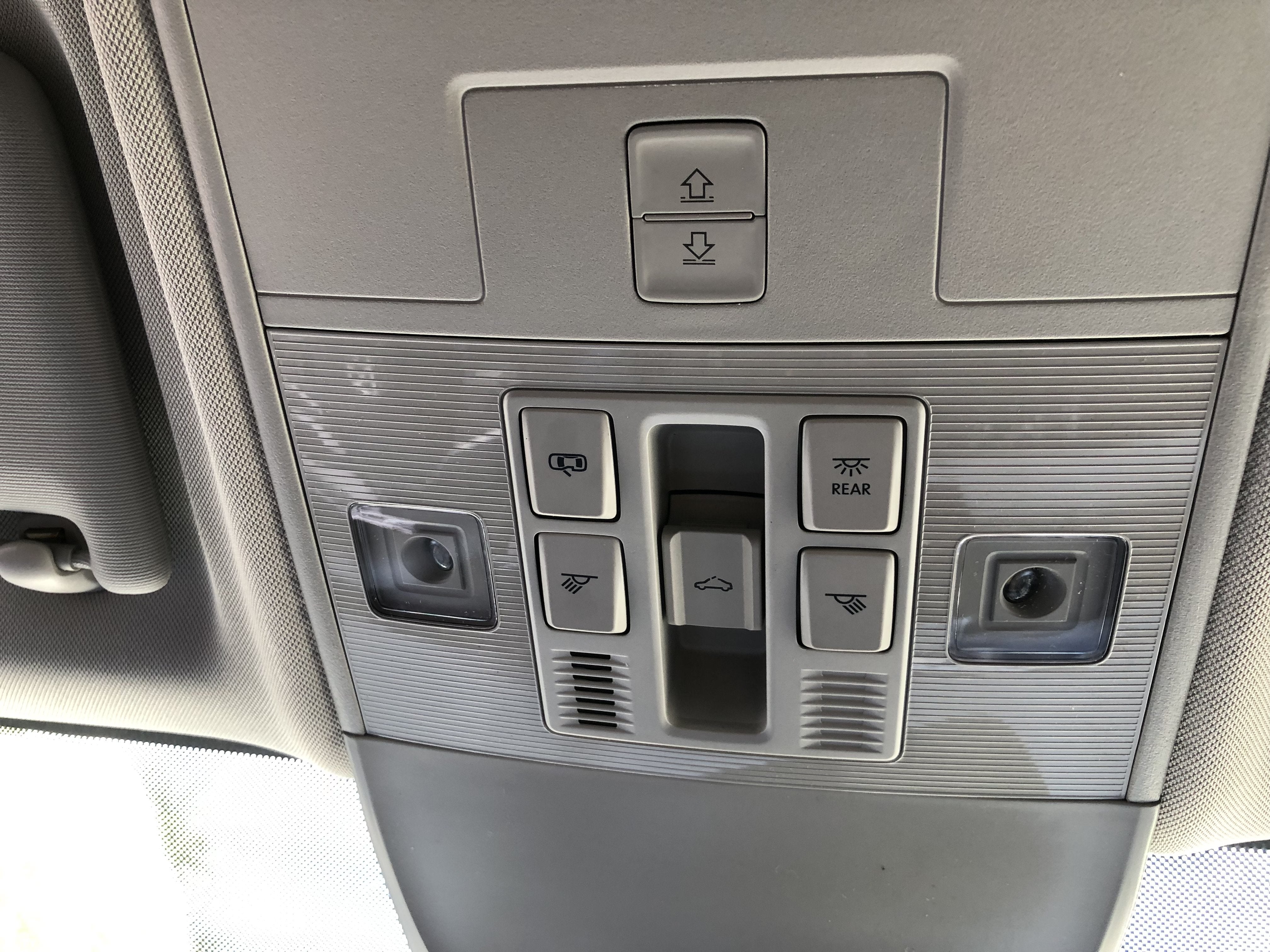 2026 Volkswagen Taos SE w/panoramic sunroof
