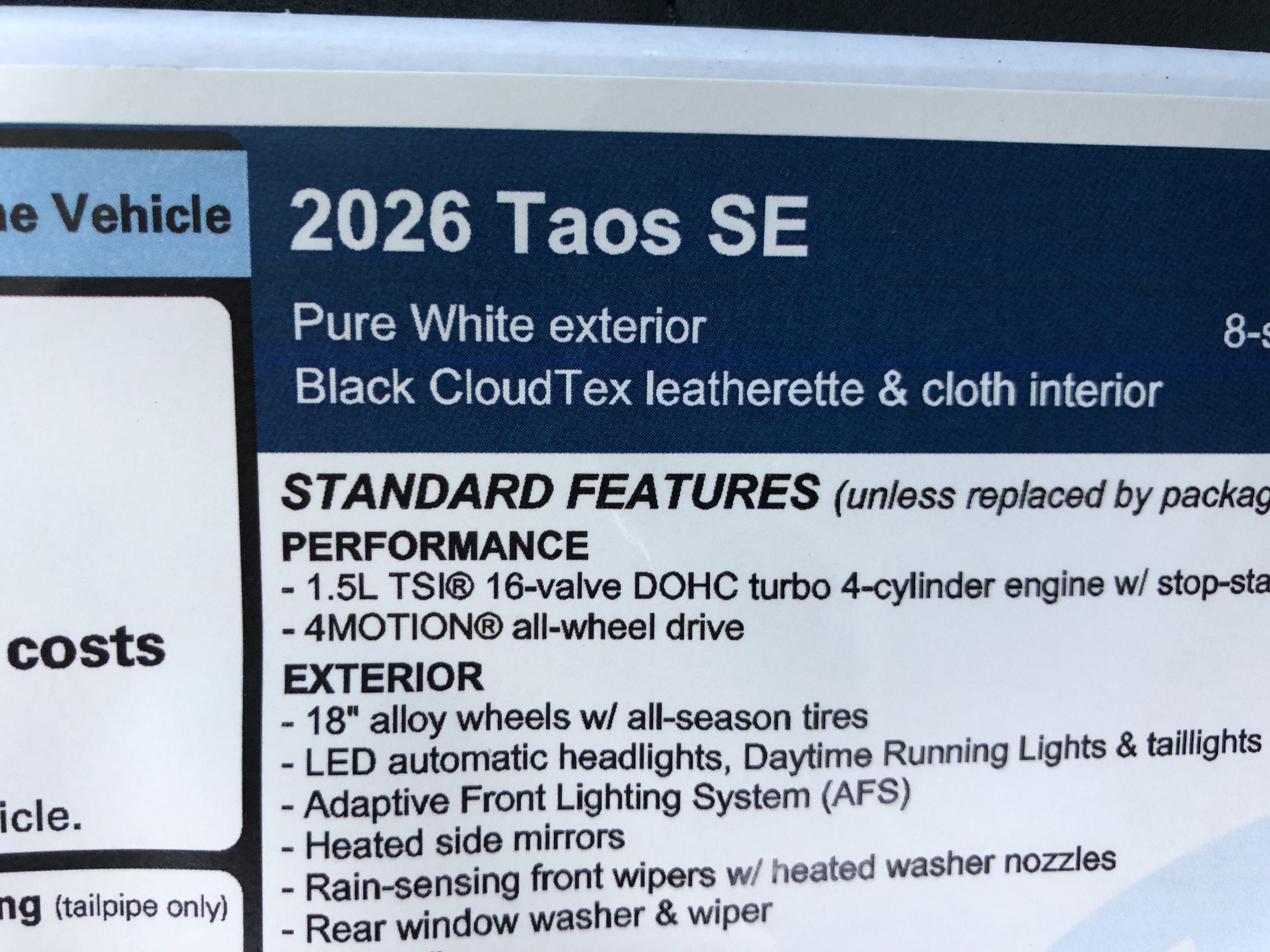 2026 Volkswagen Taos SE w/panoramic sunroof