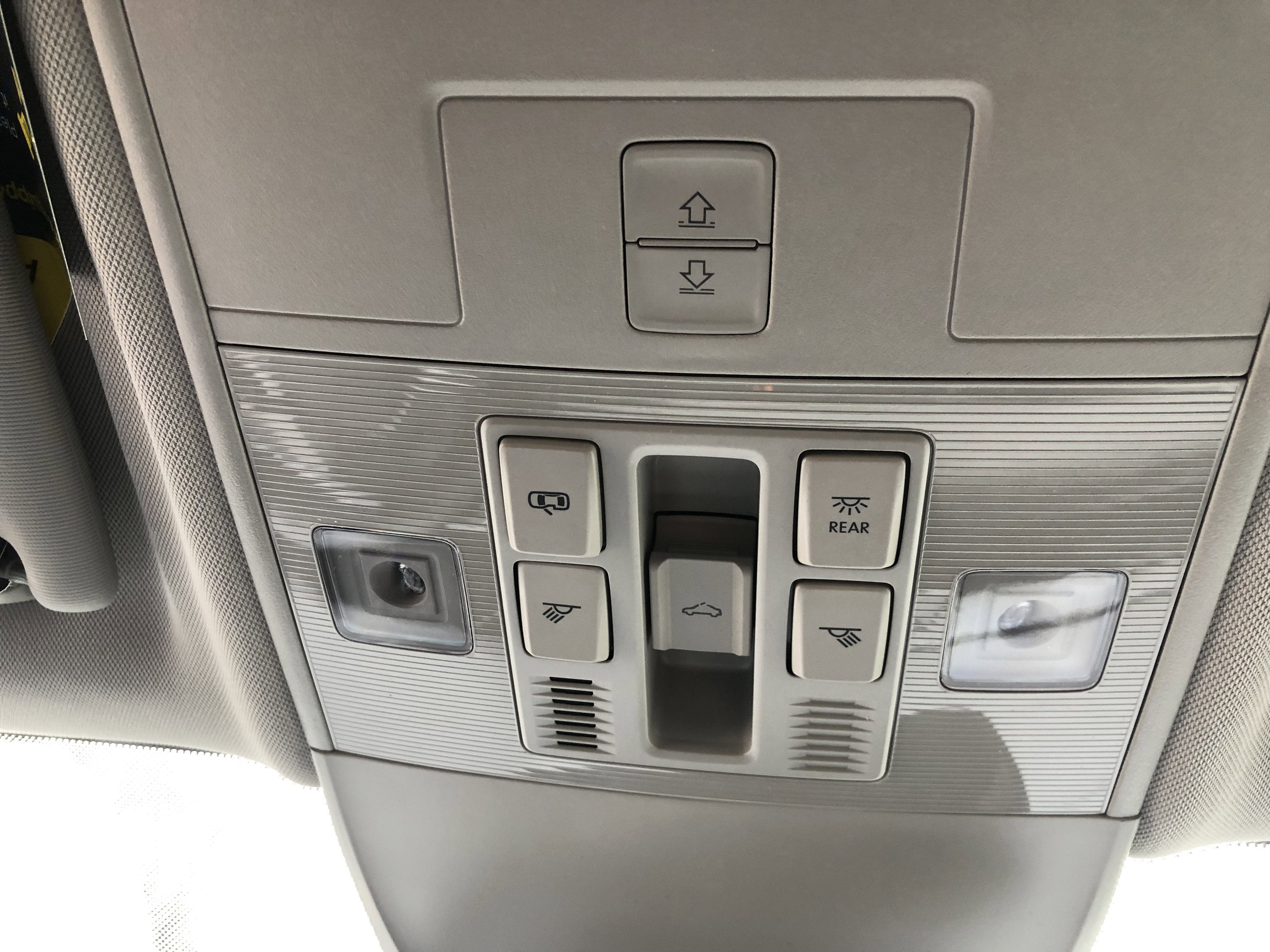 2026 Volkswagen Taos SE w/panoramic sunroof