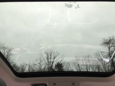 2026 Volkswagen Taos SE w/panoramic sunroof