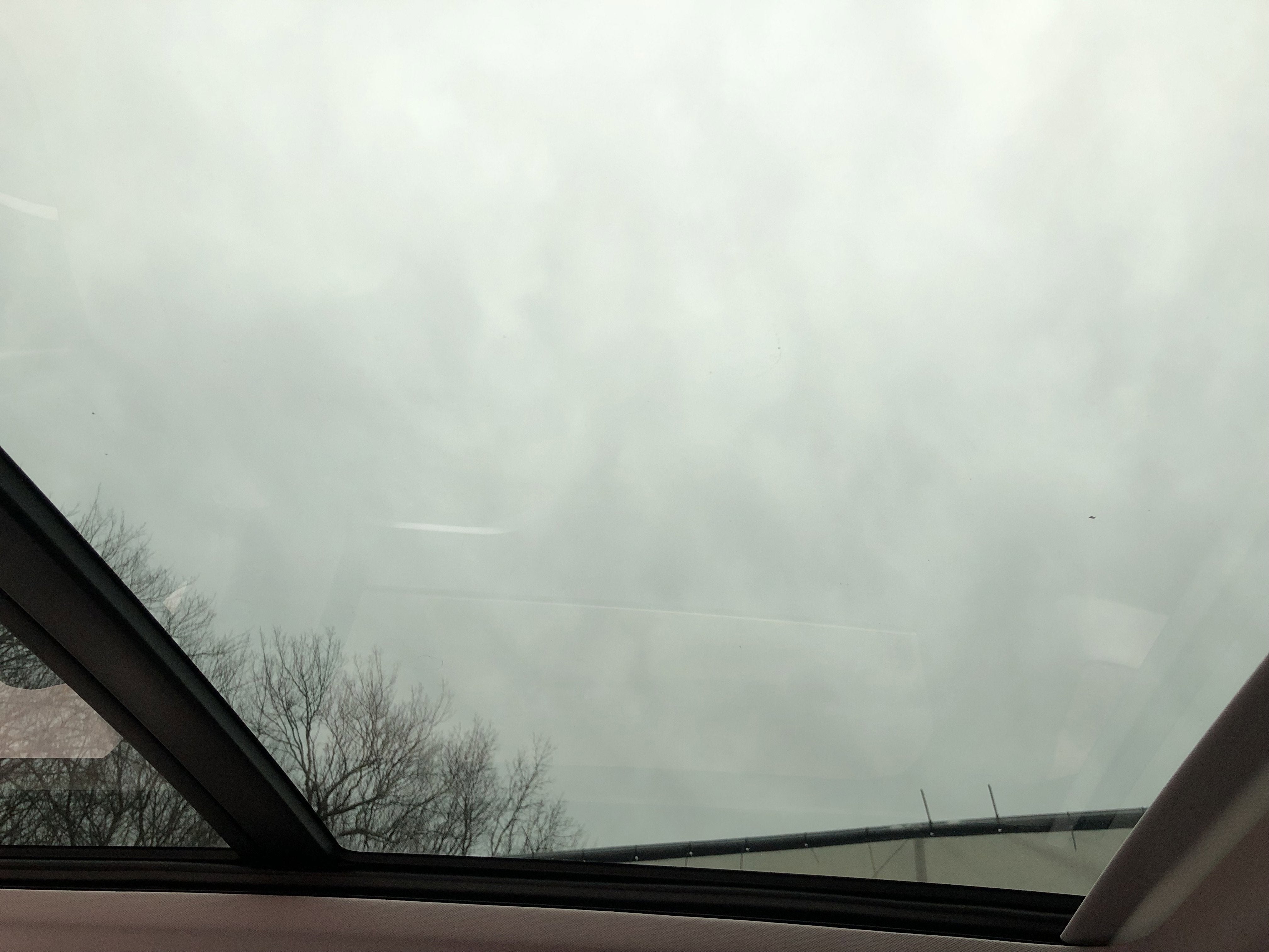 2026 Volkswagen Taos SE w/panoramic sunroof