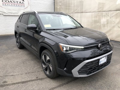 2026 Volkswagen Taos SE w/panoramic sunroof