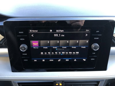 2026 Volkswagen Taos SE w/panoramic sunroof