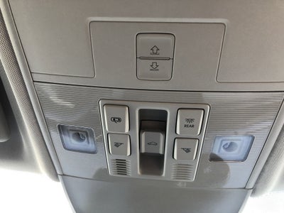 2026 Volkswagen Taos SE w/panoramic sunroof