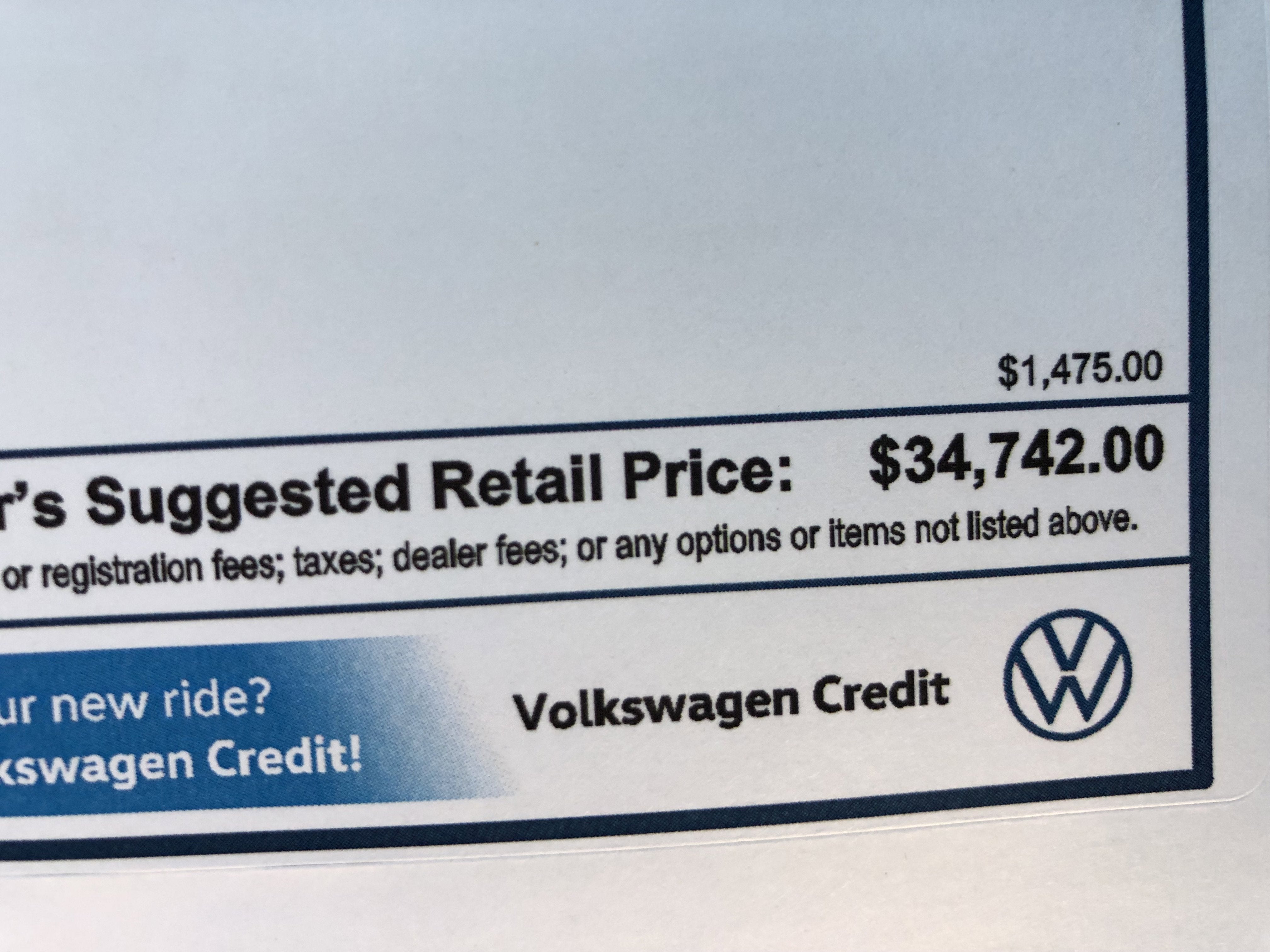 2026 Volkswagen Taos SE w/panoramic sunroof