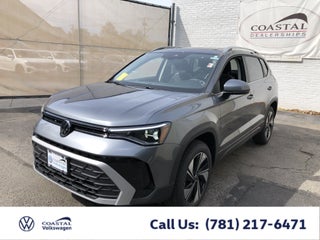 2026 Volkswagen Taos SE w/panoramic sunroof