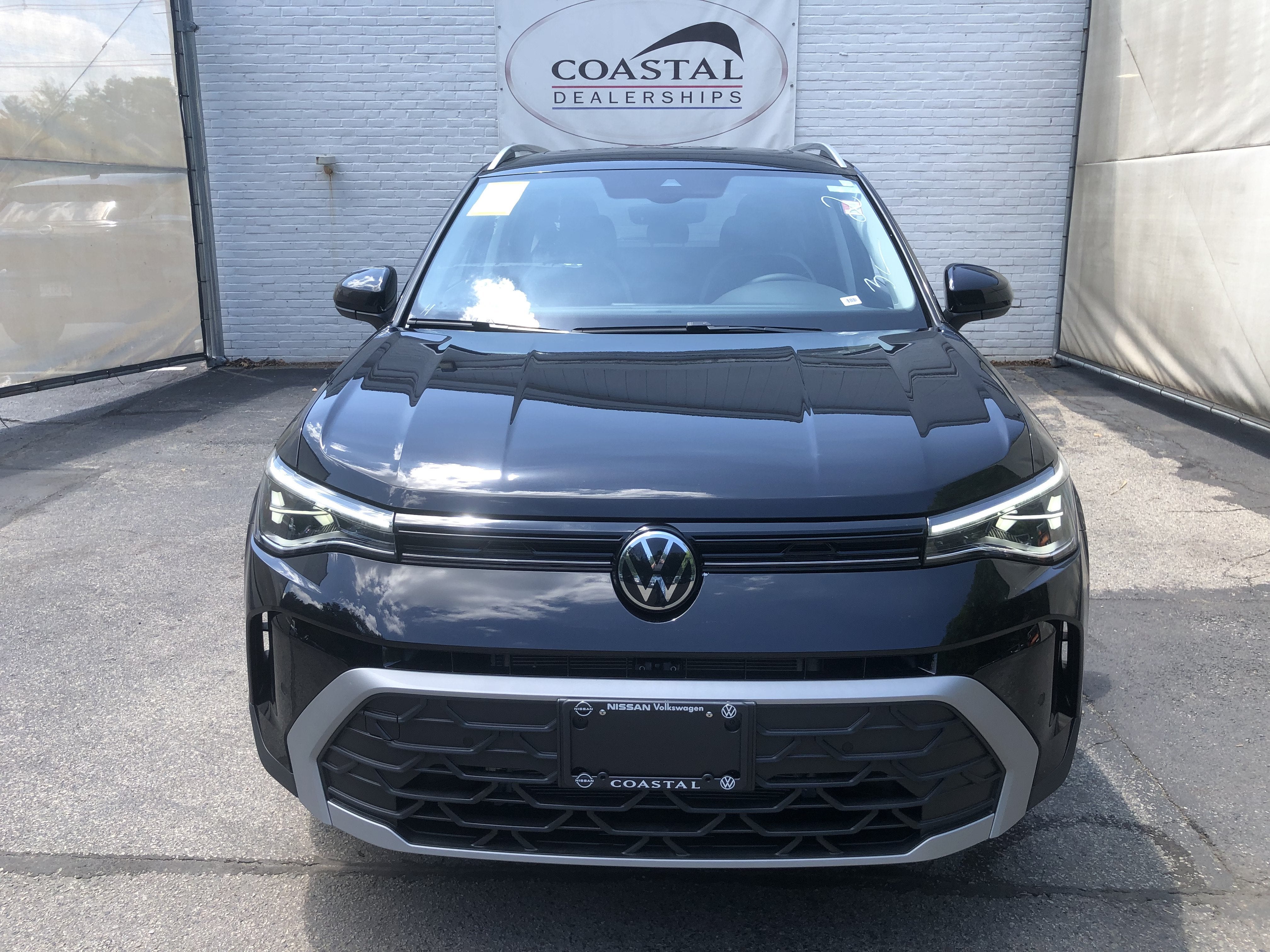 2026 Volkswagen Taos SE w/panoramic sunroof