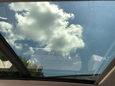 2026 Volkswagen Taos SE w/panoramic sunroof