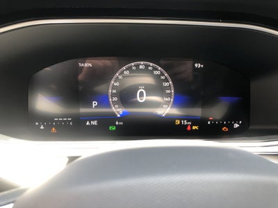 2026 Volkswagen Taos SE w/panoramic sunroof