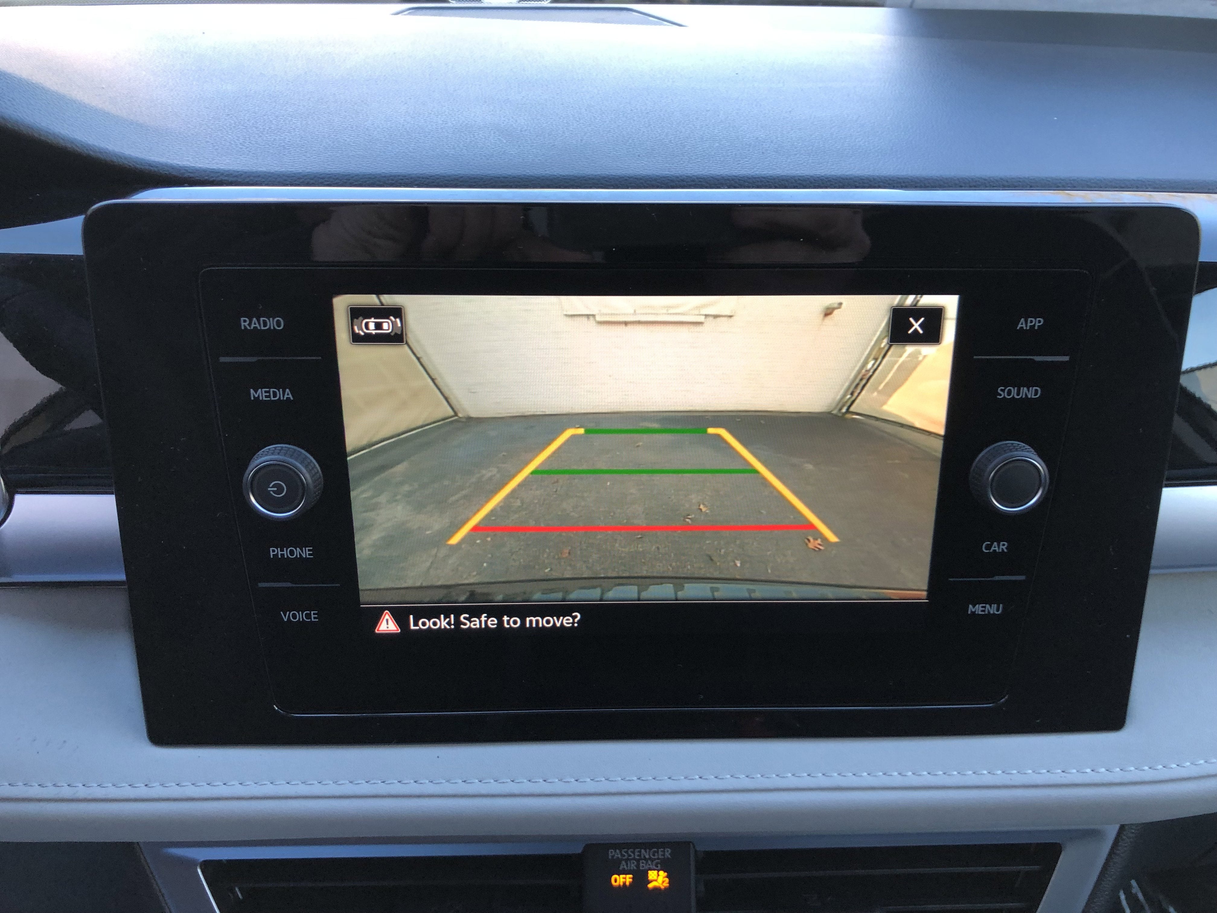 2026 Volkswagen Taos SE w/panoramic sunroof