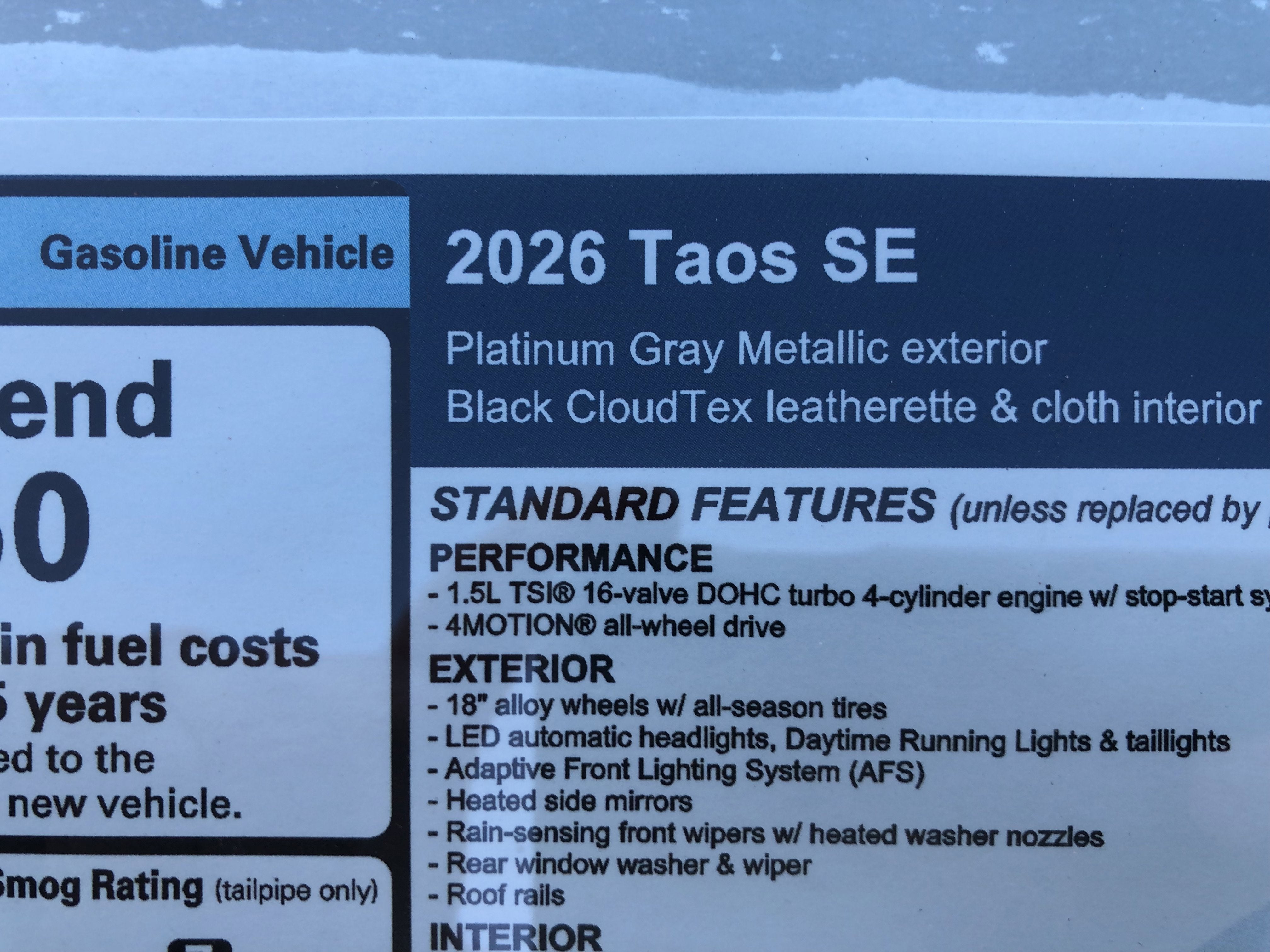 2026 Volkswagen Taos SE w/panoramic sunroof