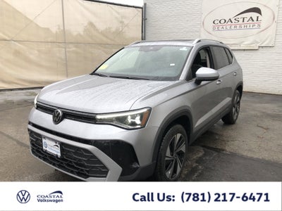 2026 Volkswagen Taos SE w/panoramic sunroof