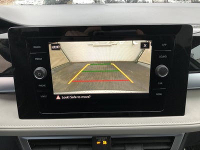 2026 Volkswagen Taos SE w/panoramic sunroof