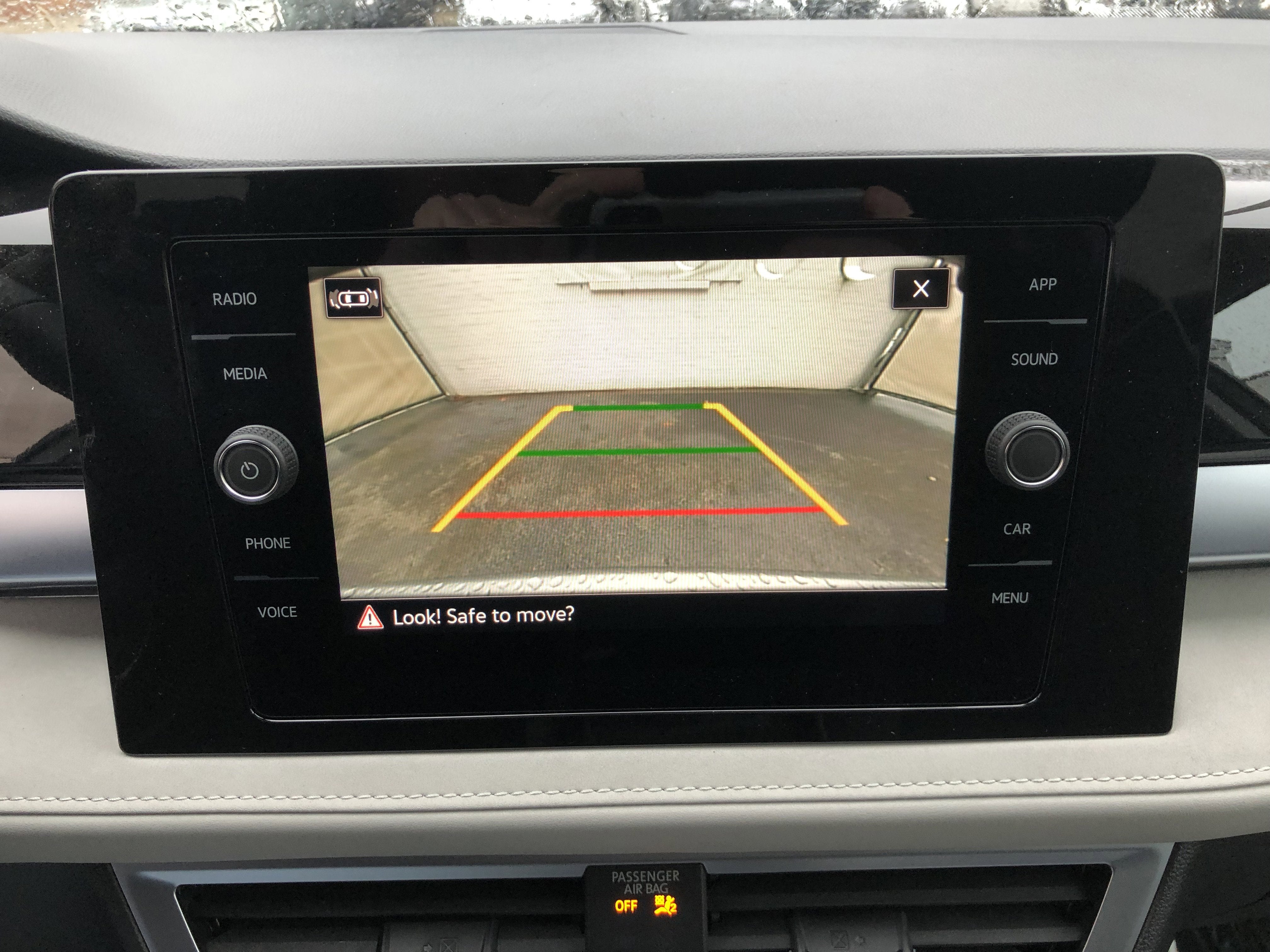 2026 Volkswagen Taos SE w/panoramic sunroof