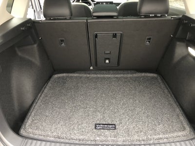 2026 Volkswagen Taos SE w/panoramic sunroof
