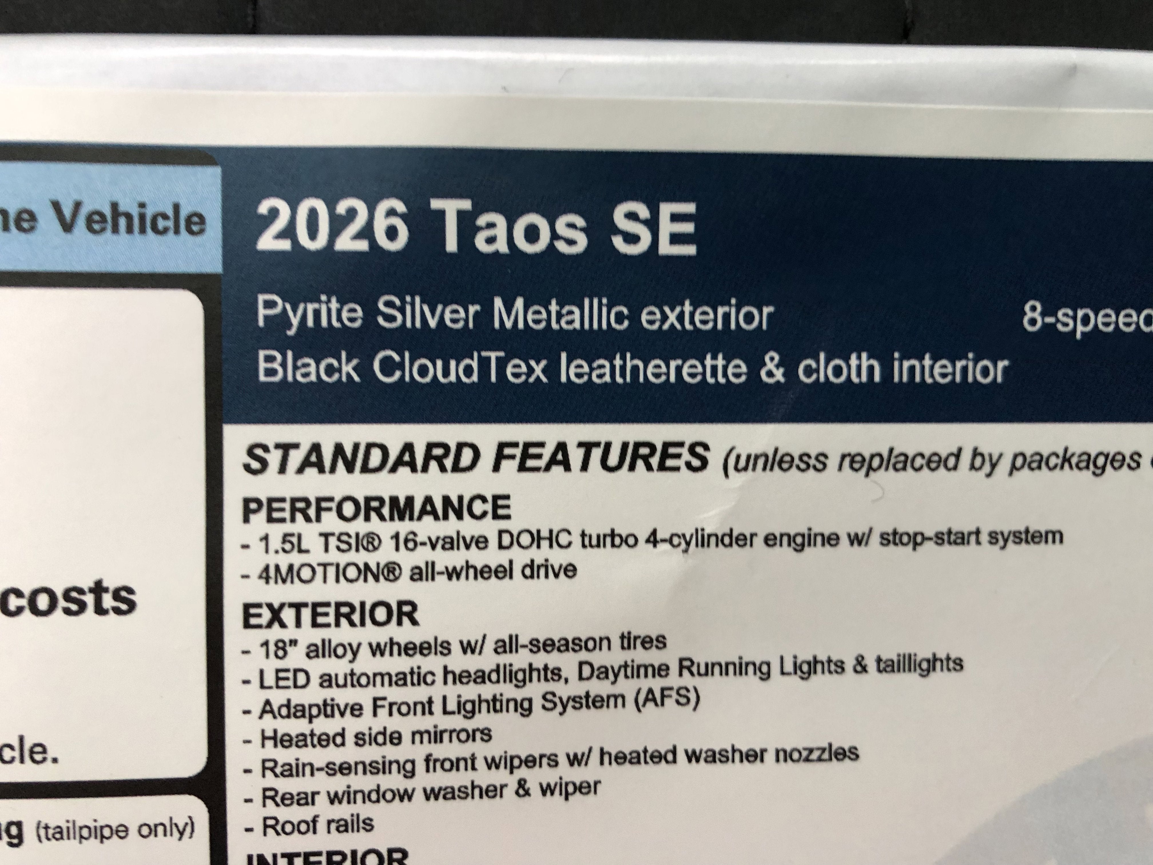 2026 Volkswagen Taos SE w/panoramic sunroof