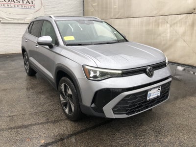 2026 Volkswagen Taos SE w/panoramic sunroof