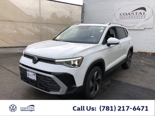 2026 Volkswagen Taos SE w/panoramic sunroof