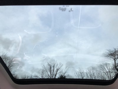 2026 Volkswagen Taos SE w/panoramic sunroof