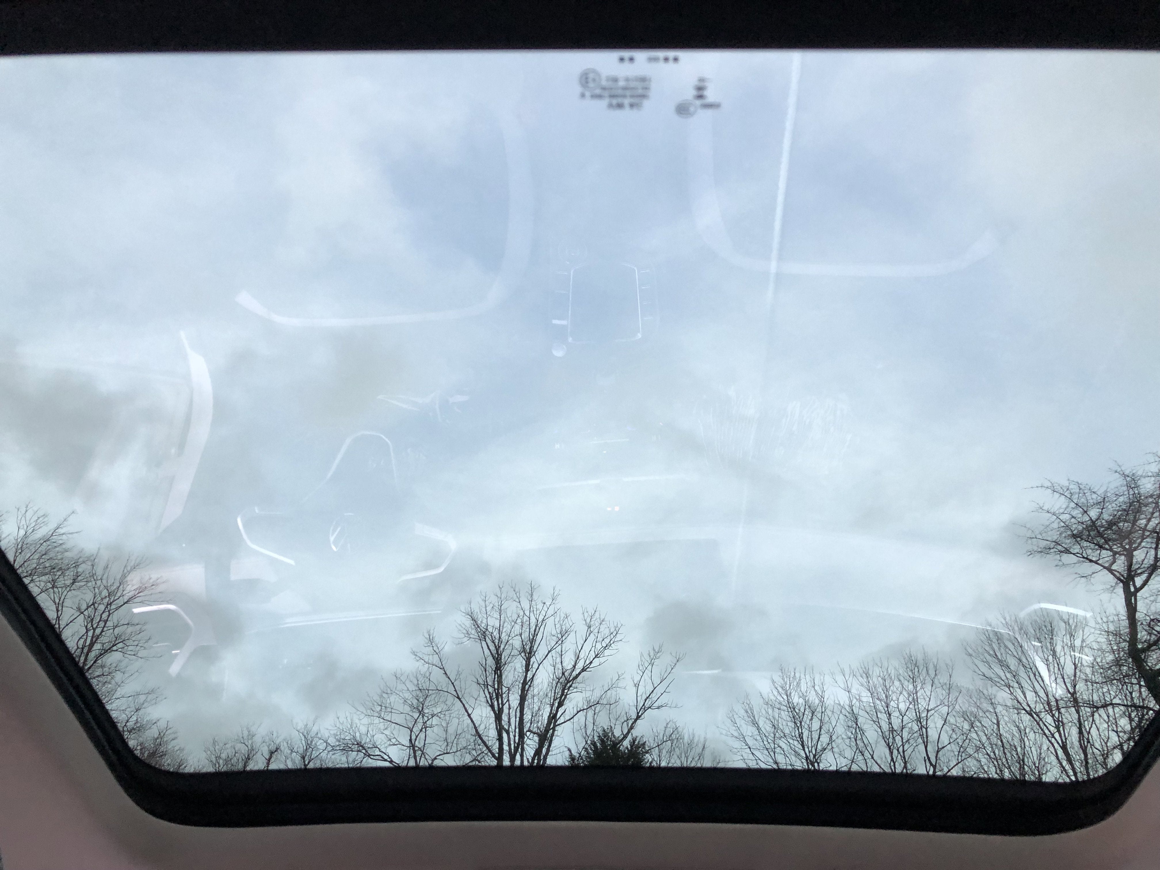 2026 Volkswagen Taos SE w/panoramic sunroof