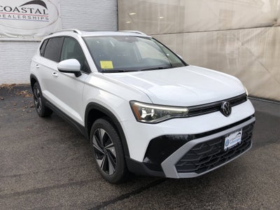 2026 Volkswagen Taos SE w/panoramic sunroof