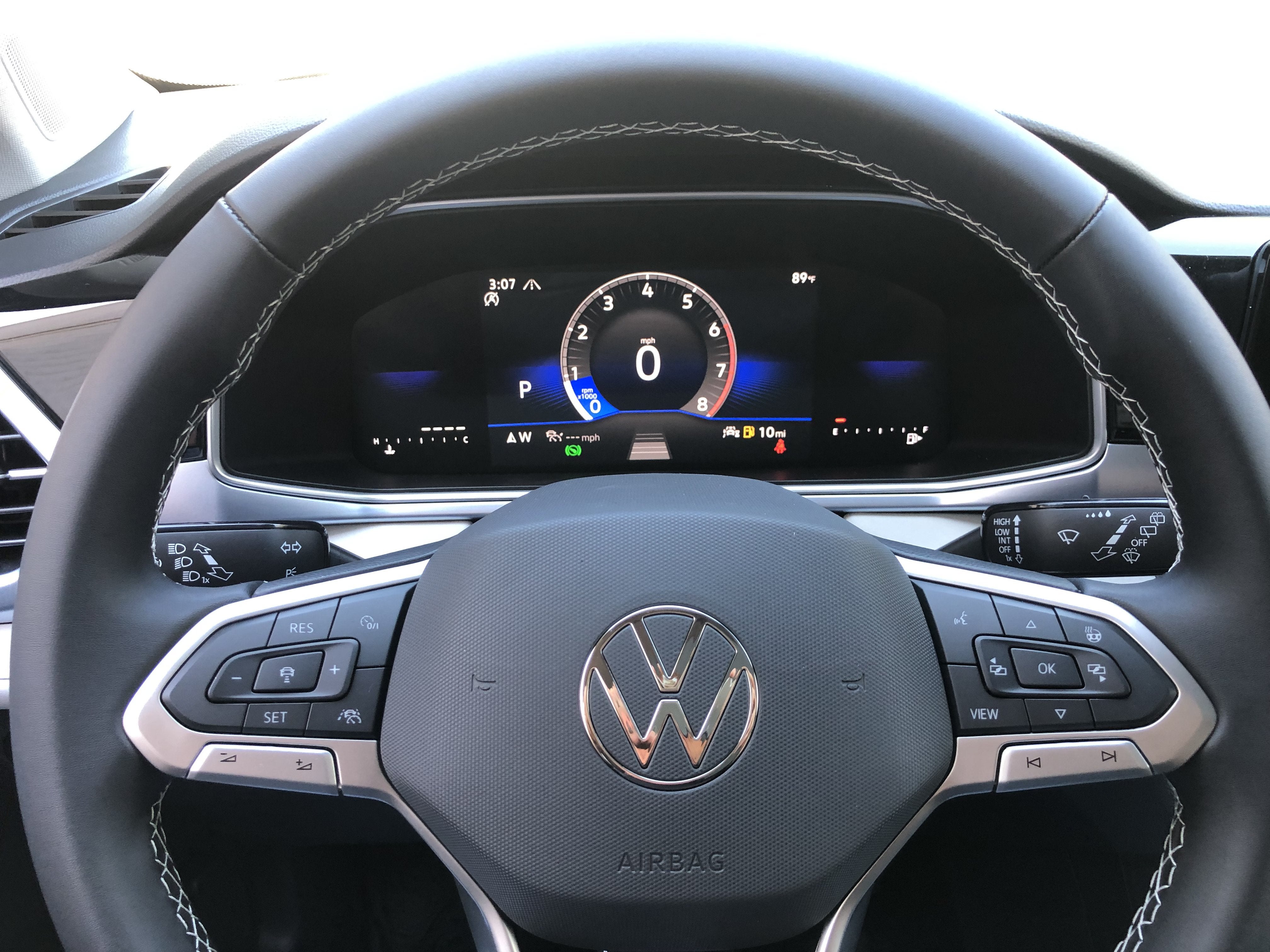 2026 Volkswagen Taos SE