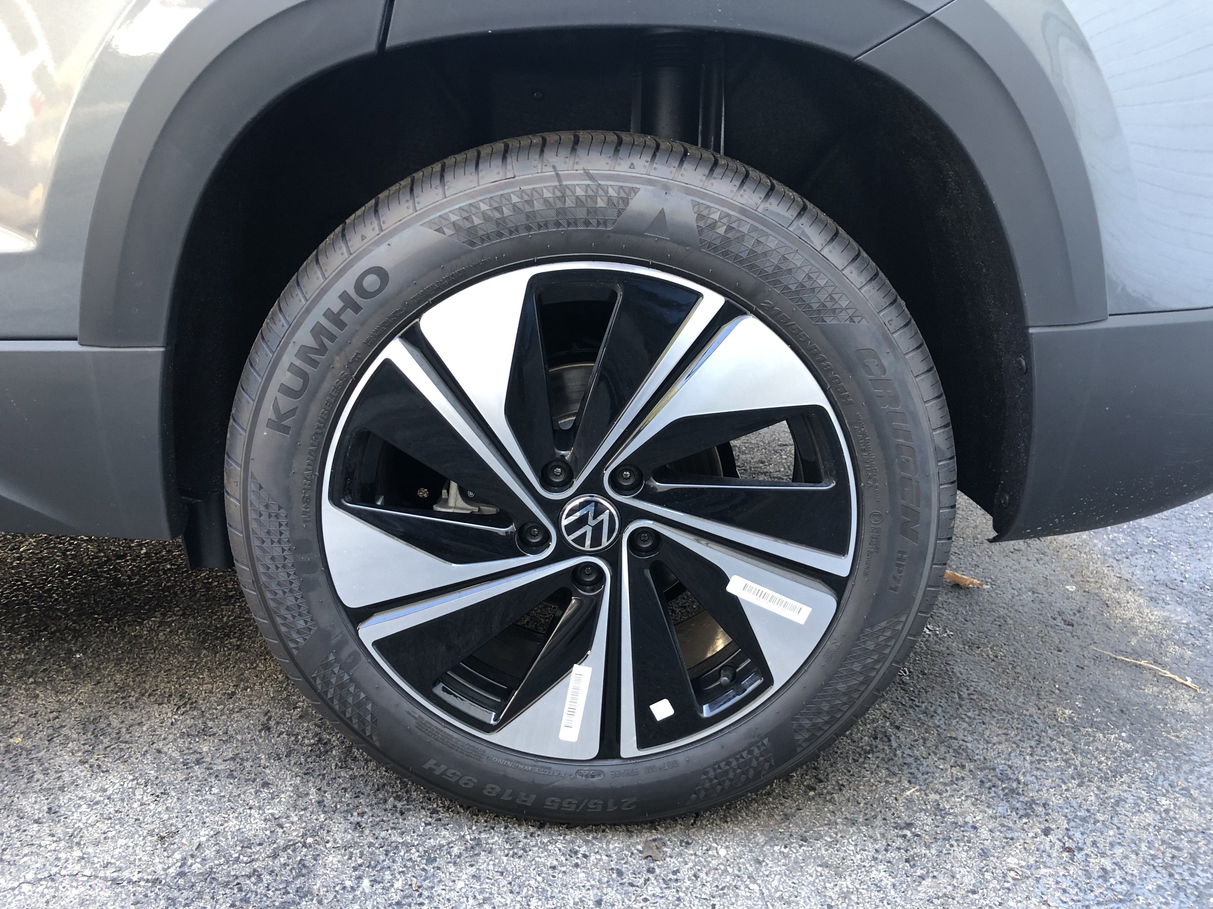 2026 Volkswagen Taos SE
