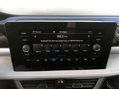 2026 Volkswagen Taos SE w/panoramic sunroof