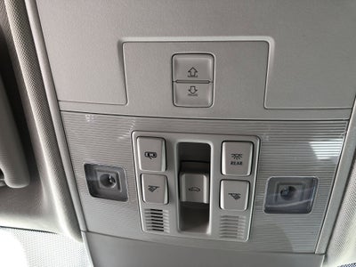 2026 Volkswagen Taos SE w/panoramic sunroof