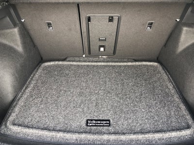 2026 Volkswagen Taos SE w/panoramic sunroof