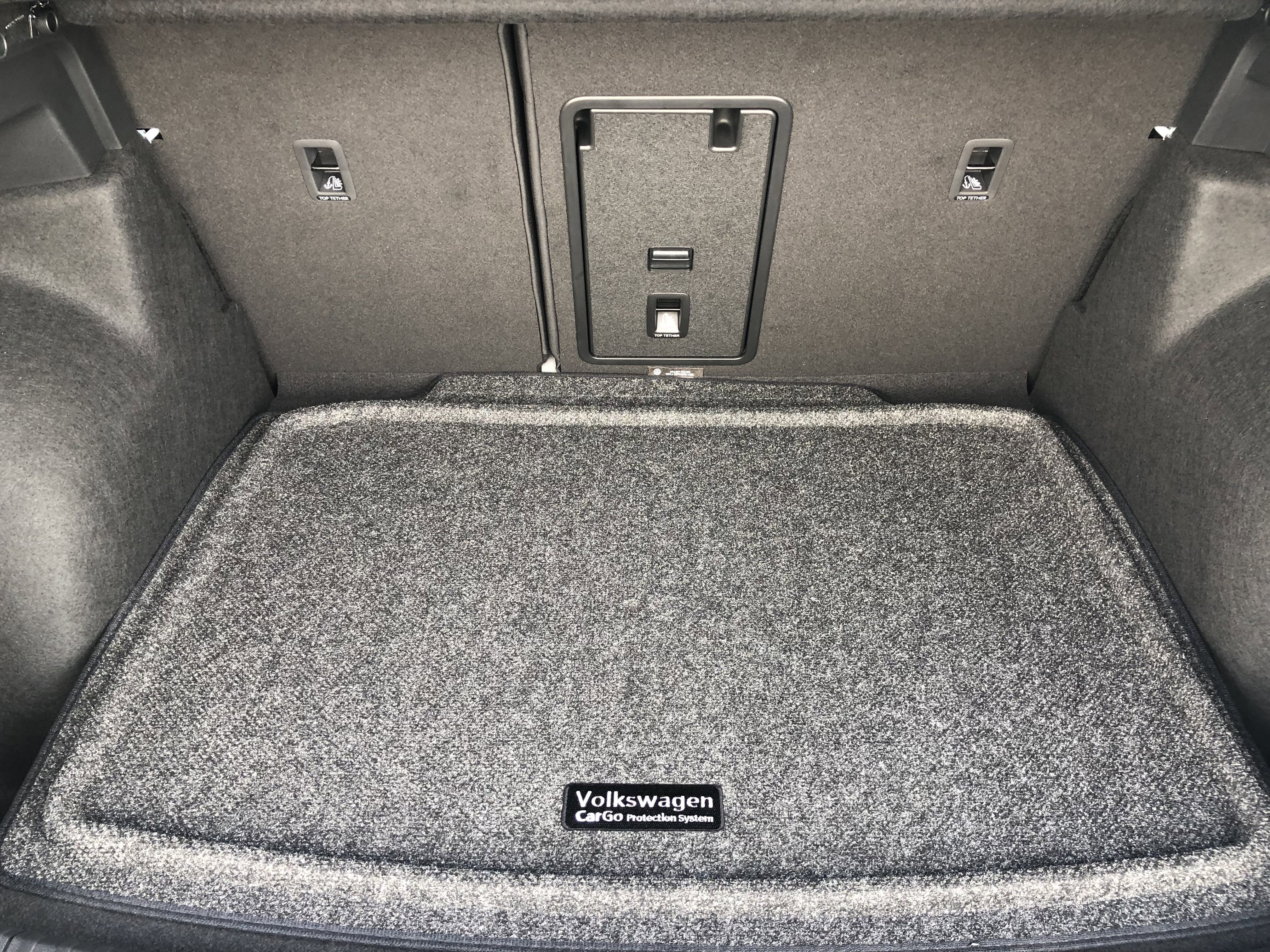 2026 Volkswagen Taos SE w/panoramic sunroof