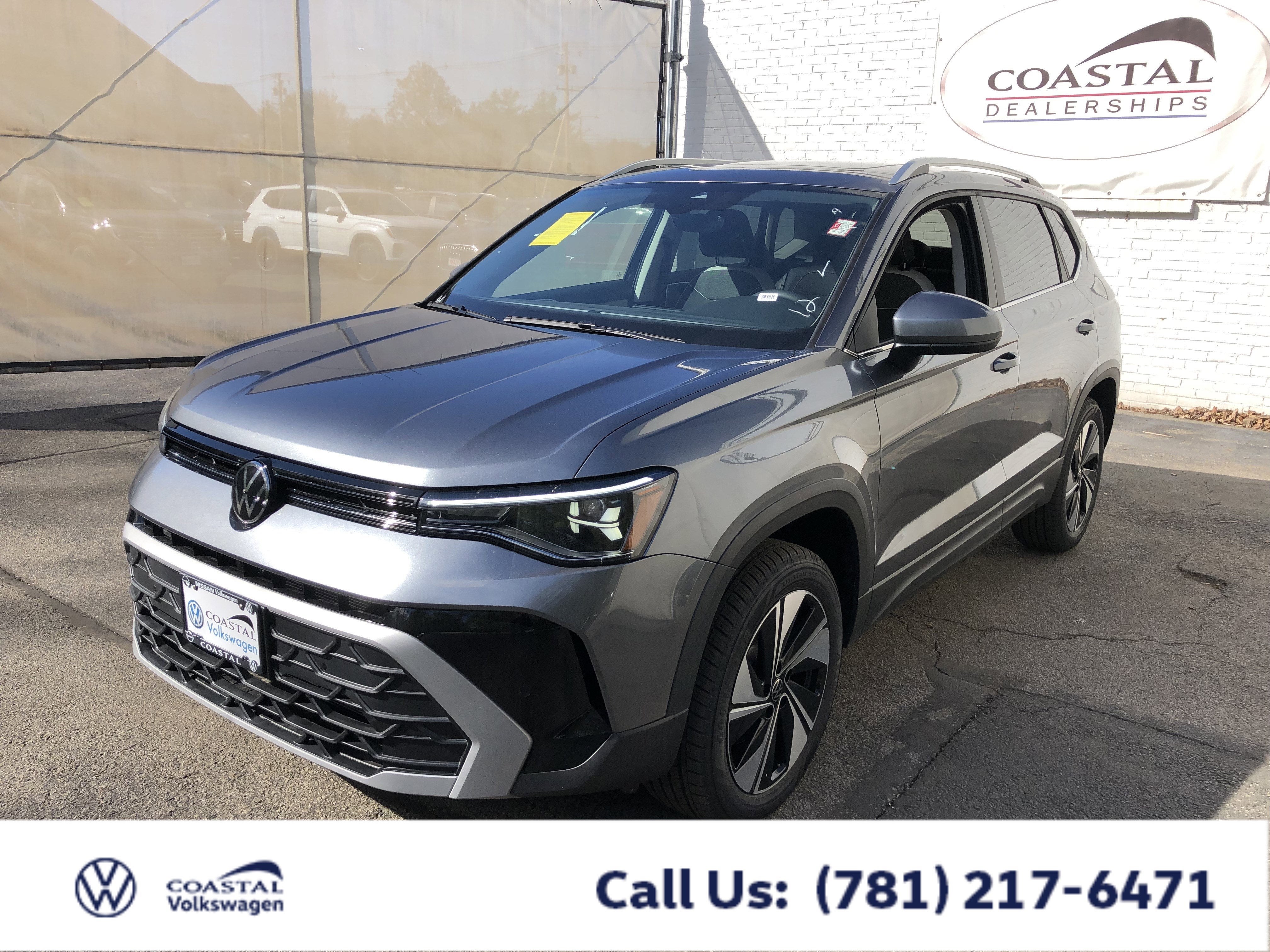 2026 Volkswagen Taos SE w/panoramic sunroof