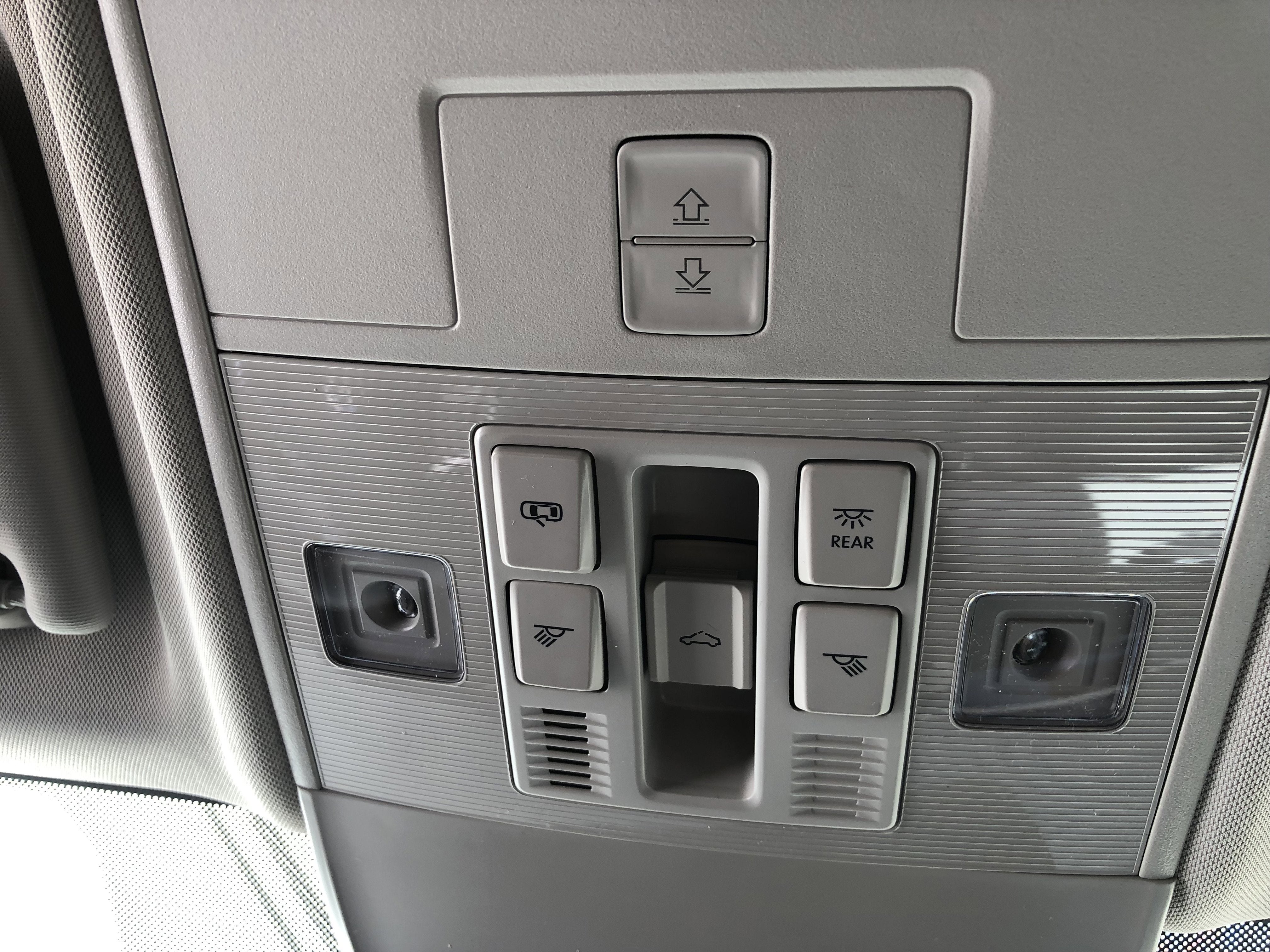 2026 Volkswagen Taos SE w/panoramic sunroof
