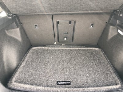 2026 Volkswagen Taos SE w/panoramic sunroof