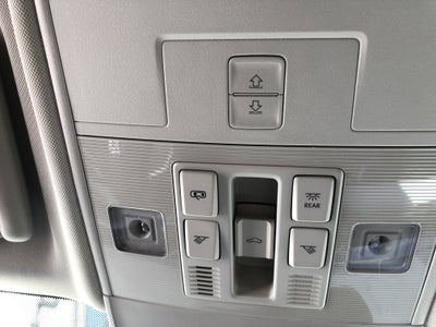 2026 Volkswagen Taos SE w/panoramic sunroof