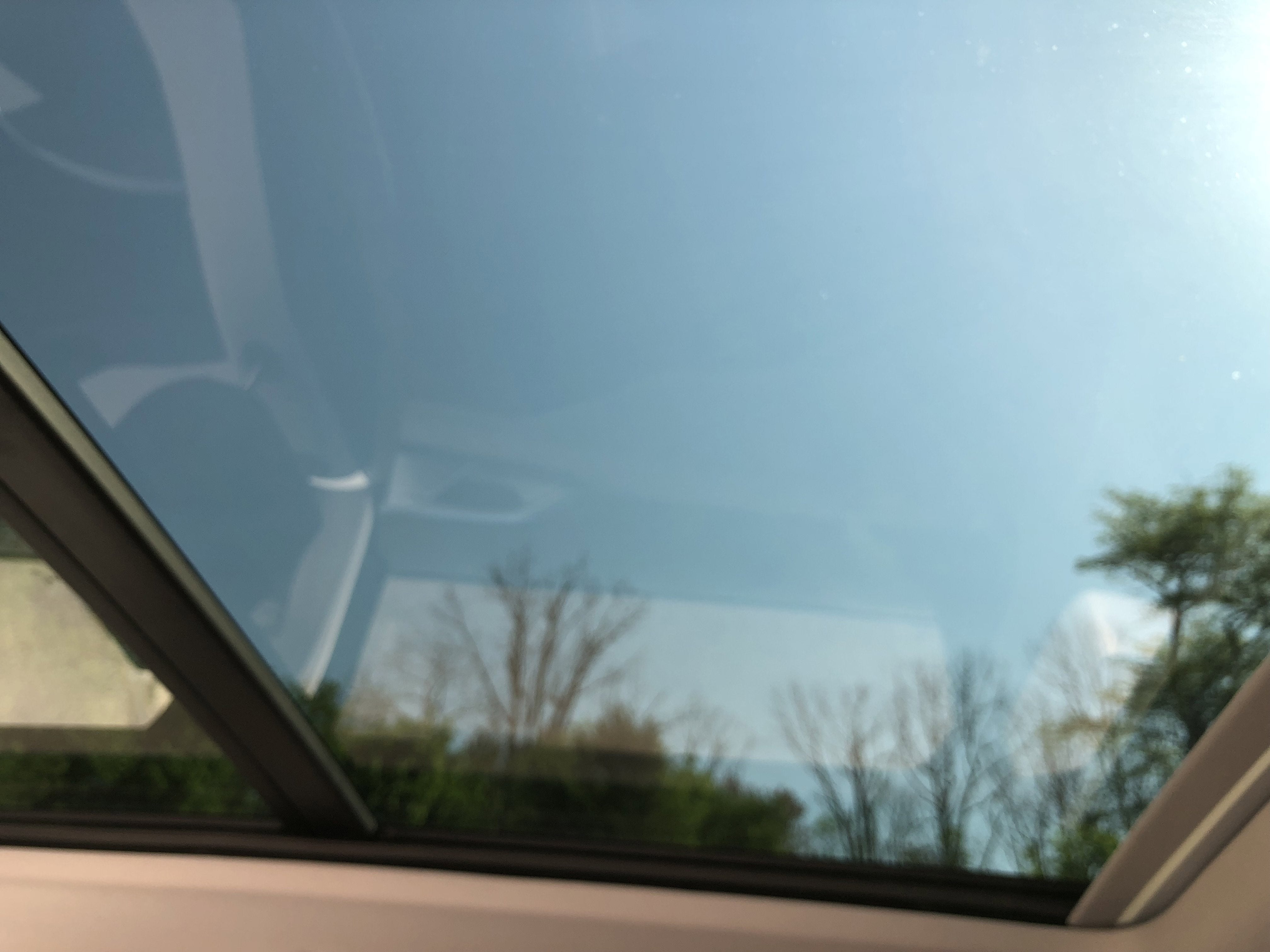 2026 Volkswagen Taos SE w/panoramic sunroof