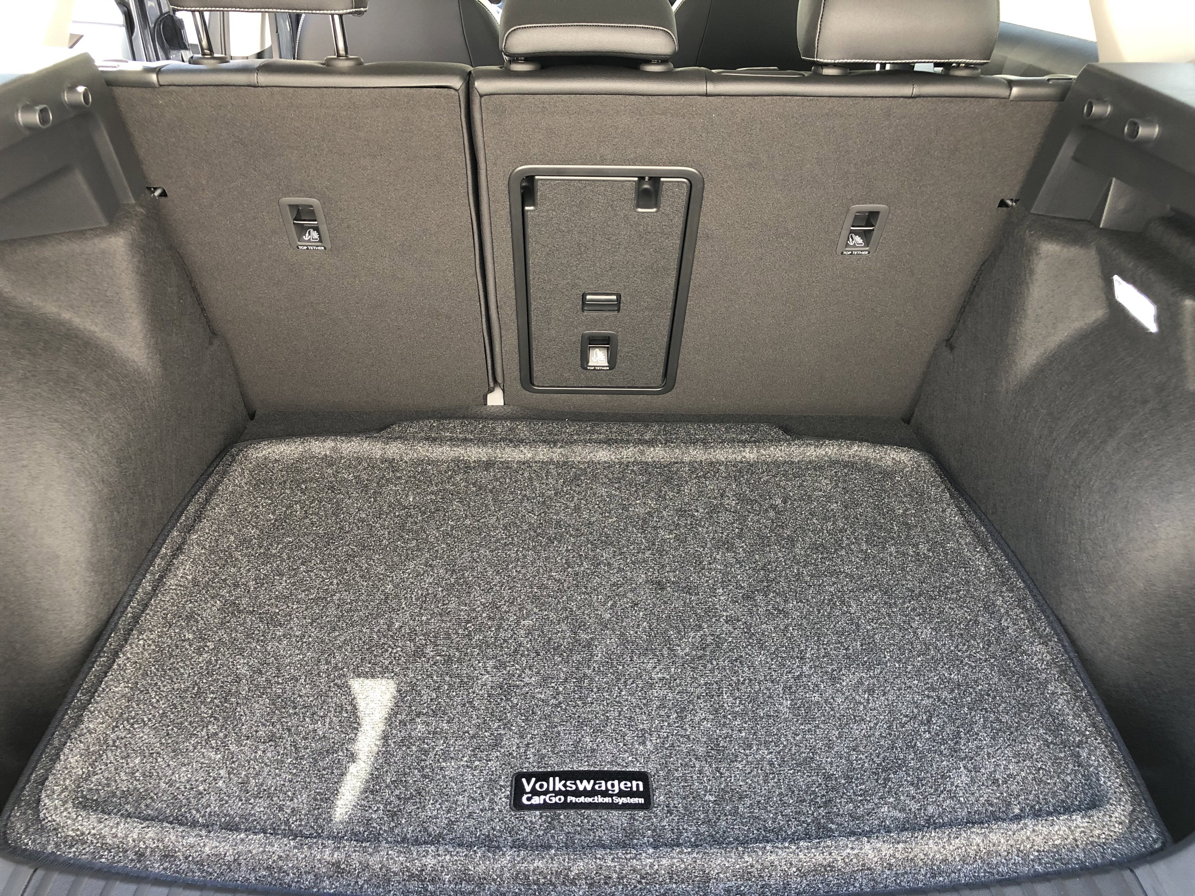 2026 Volkswagen Taos SE w/panoramic sunroof