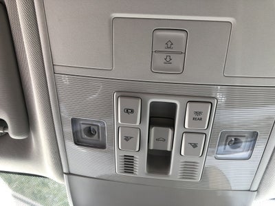 2026 Volkswagen Taos SE w/panoramic sunroof