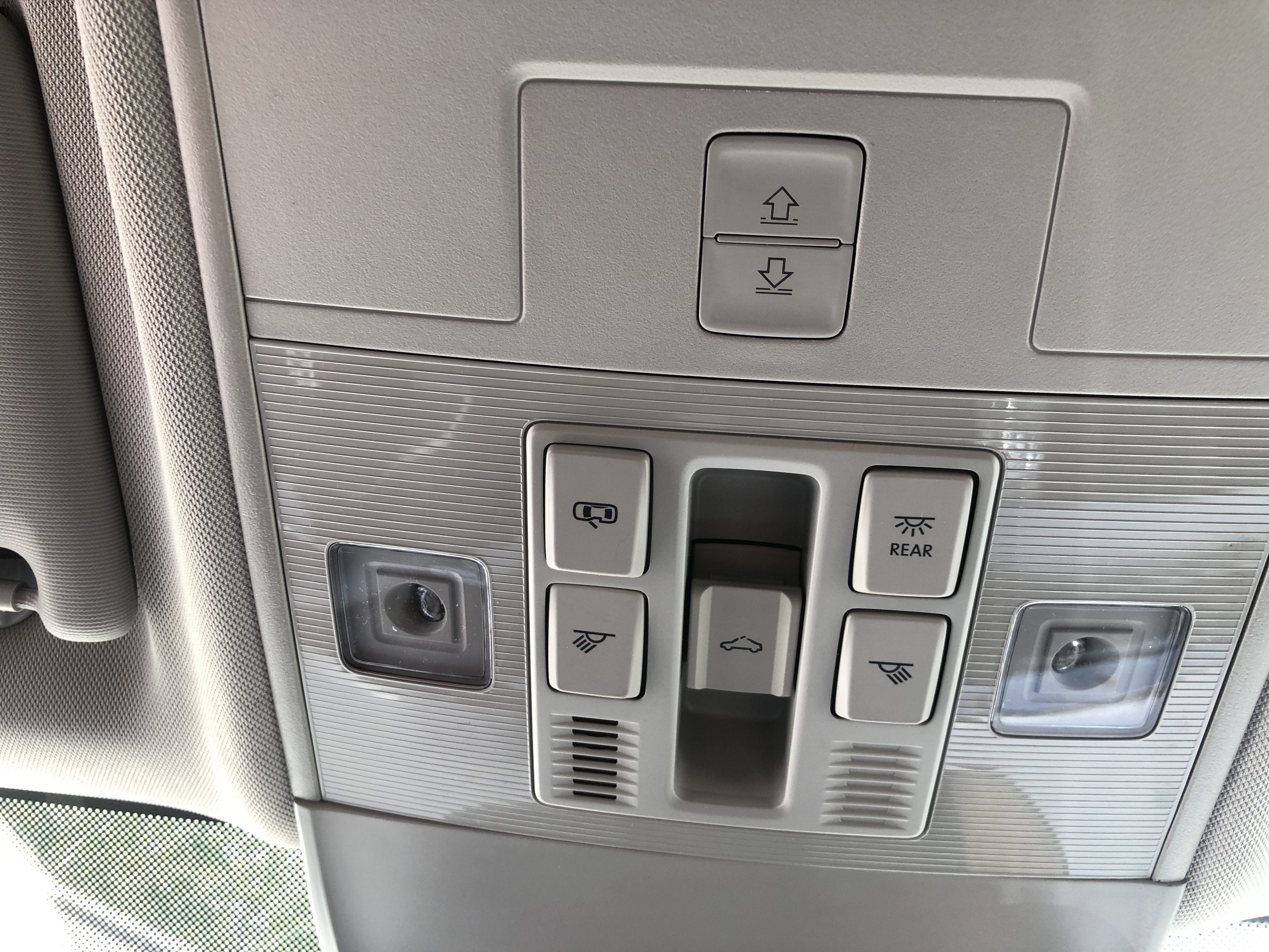 2026 Volkswagen Taos SE w/panoramic sunroof